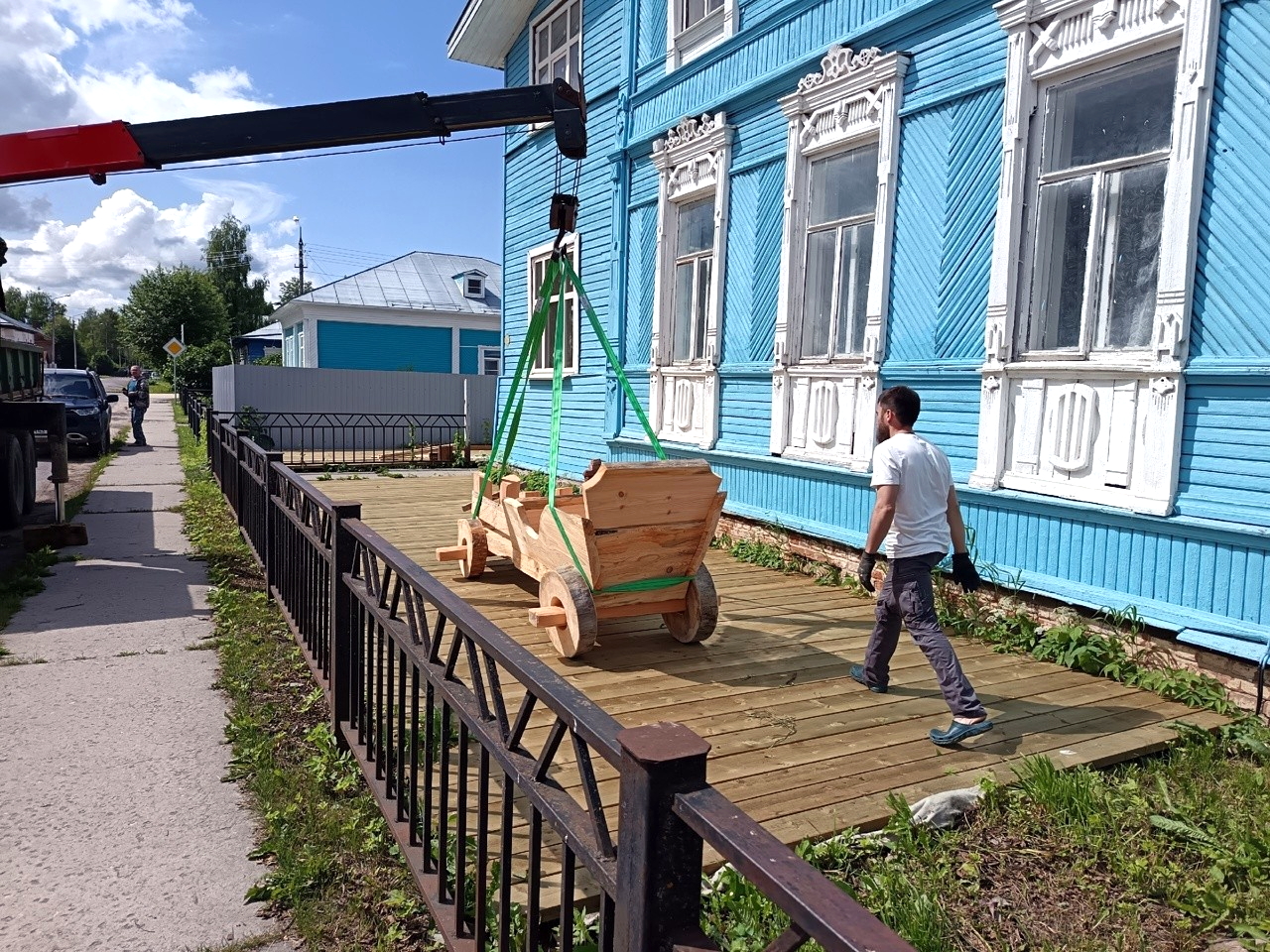На Володарского - новый арт-объект.