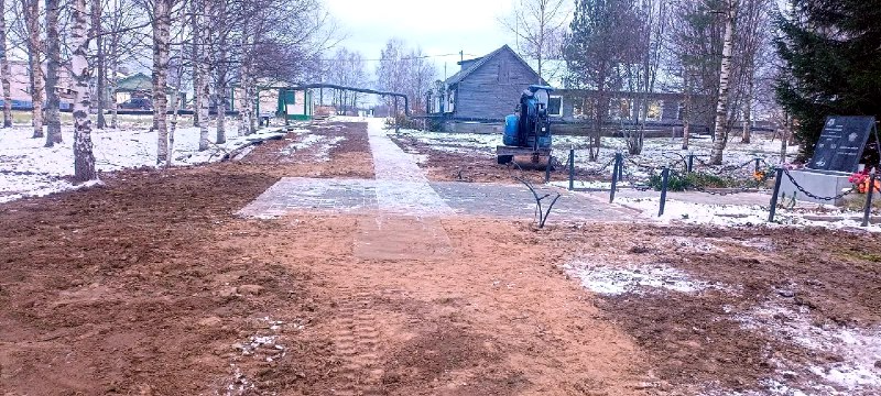 В Мосеево привели в порядок памятник.