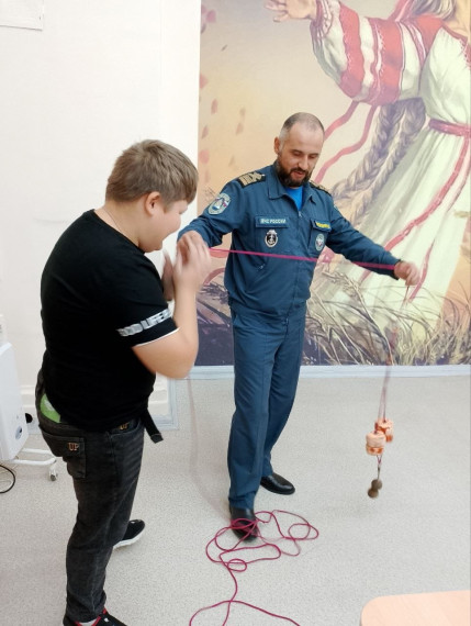 м. м.