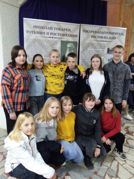Воспитанники Тотемского центра помощи детям внесли свой вклад в развитие проекта «Кокоревский сад». Воспитанники Тотемского центра помощи детям внесли свой вклад в развитие проекта «Кокоревский сад».